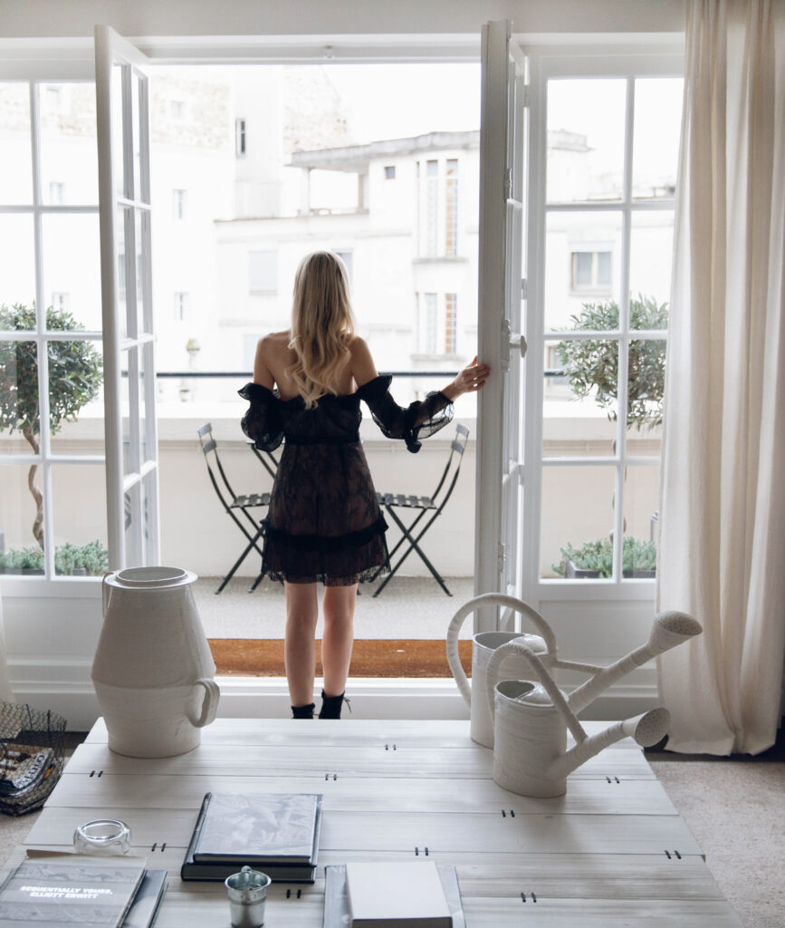 One Fine Stay Paris, sharing our parisian vibes black and white flat