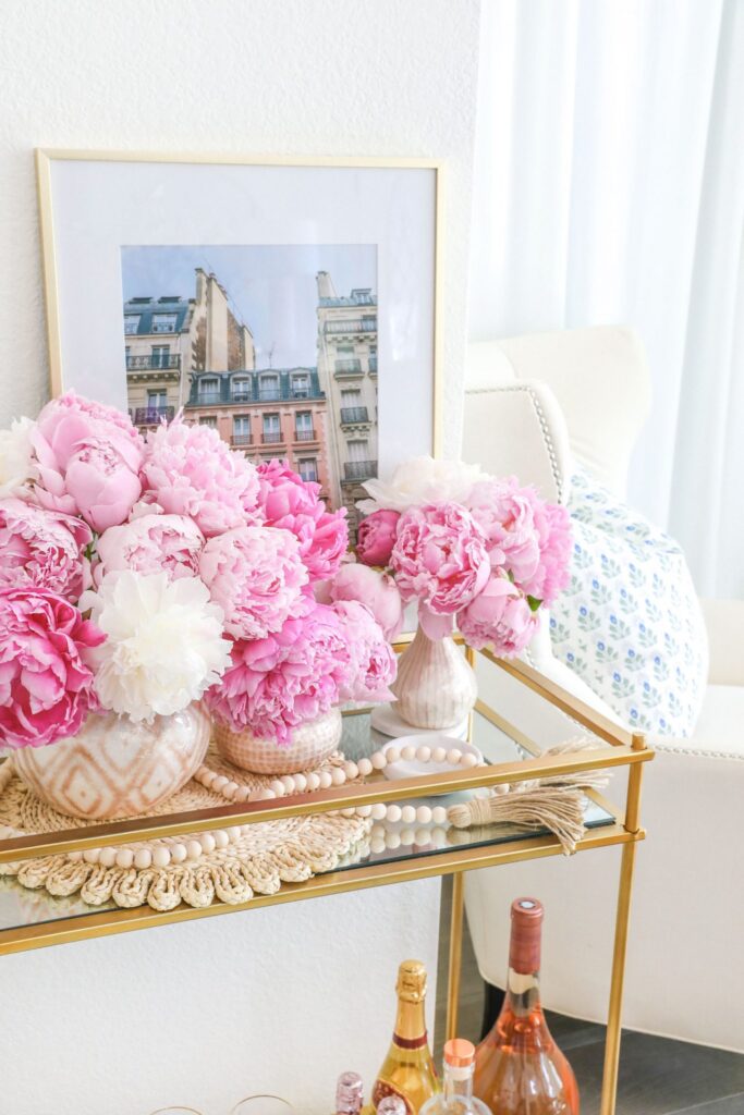 How to make peonies last longer, featured by San Francisco style blogger Lombard and Fifth | Peony Tips