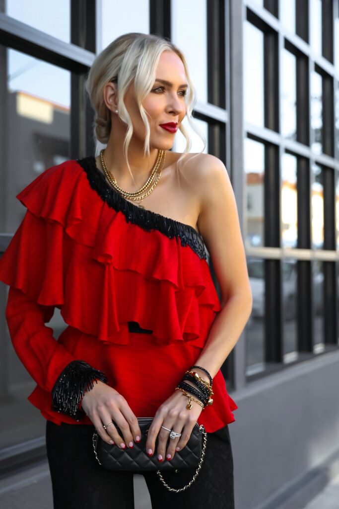 Valentine’s Day style inspiration with gold and pearl best accessories from Victoria Emerson BOGO sale. By San Francisco fashion blogger Lombard & Fifth.