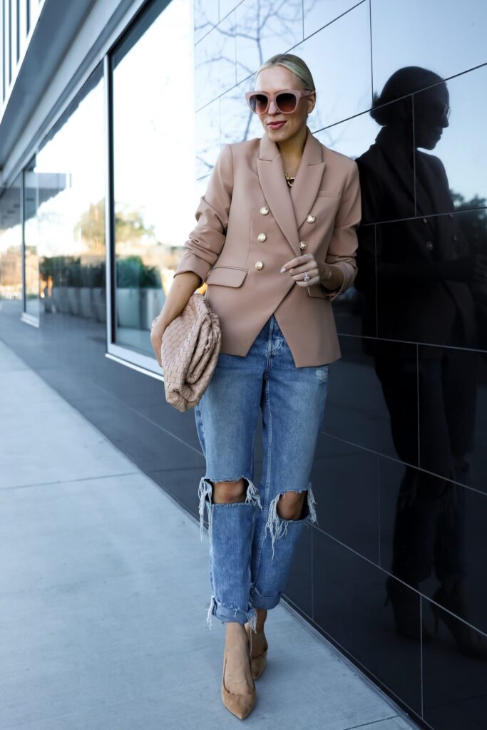 Best blazers round up, styling ideas. By fashion blogger Lombard & Fifth.