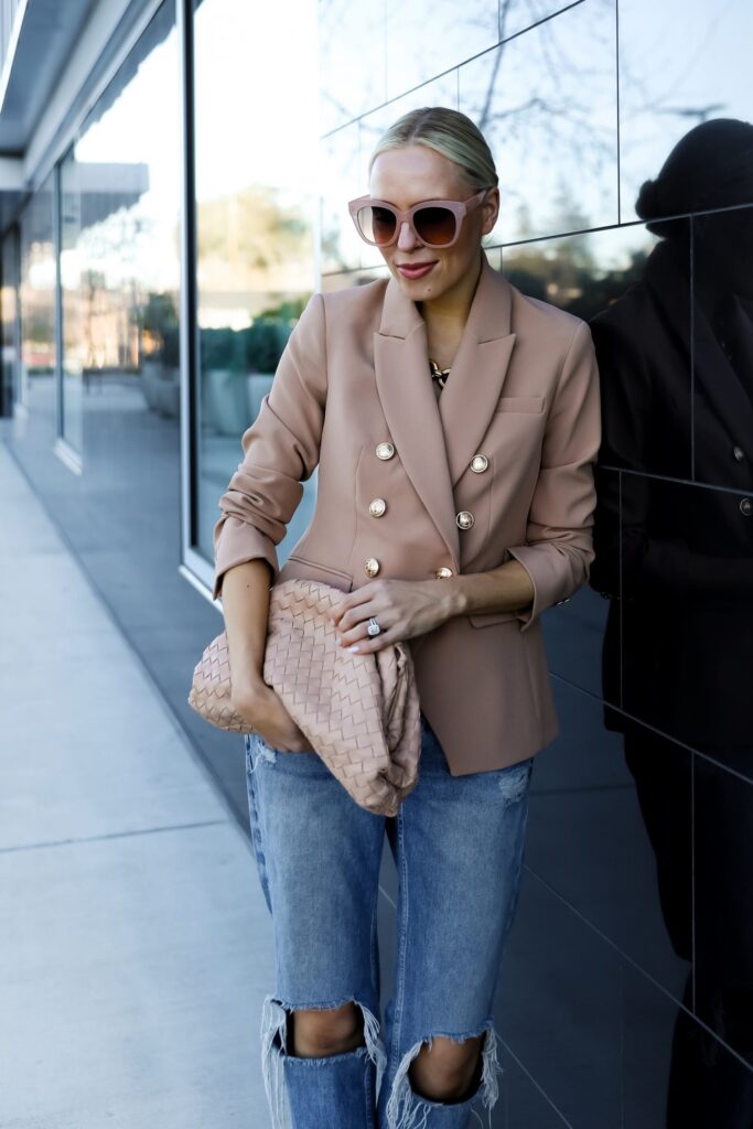 Best blazers round up, styling ideas. By fashion blogger Lombard & Fifth.