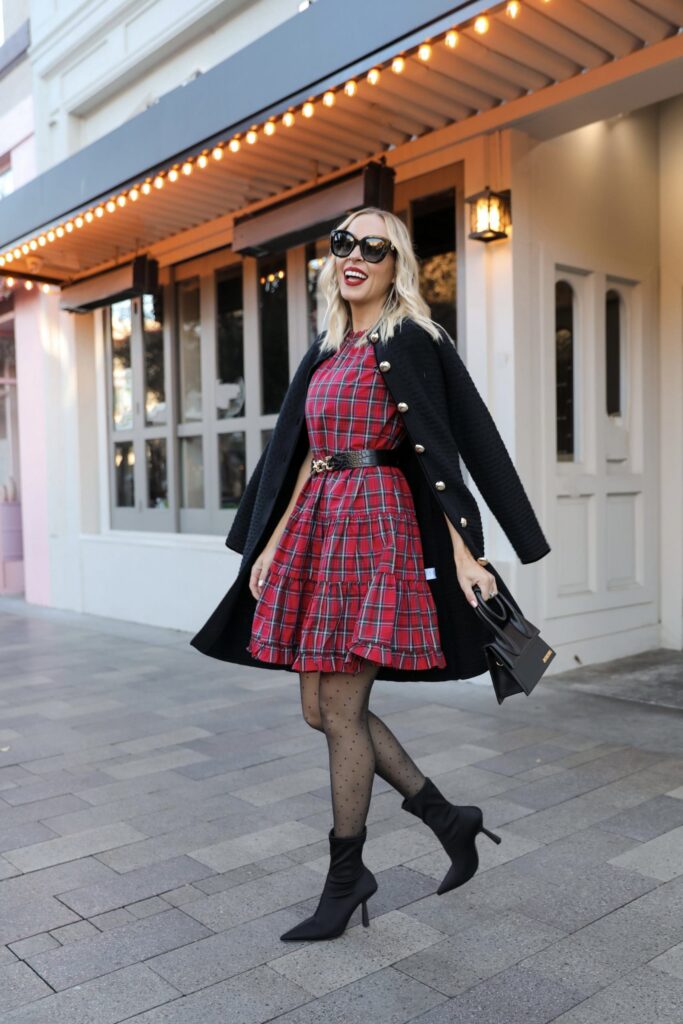Veronica Levy styling holiday favorites from Sail to Sable, holiday outfit ideas, holiday outfit inspiration, fashion blogger style.